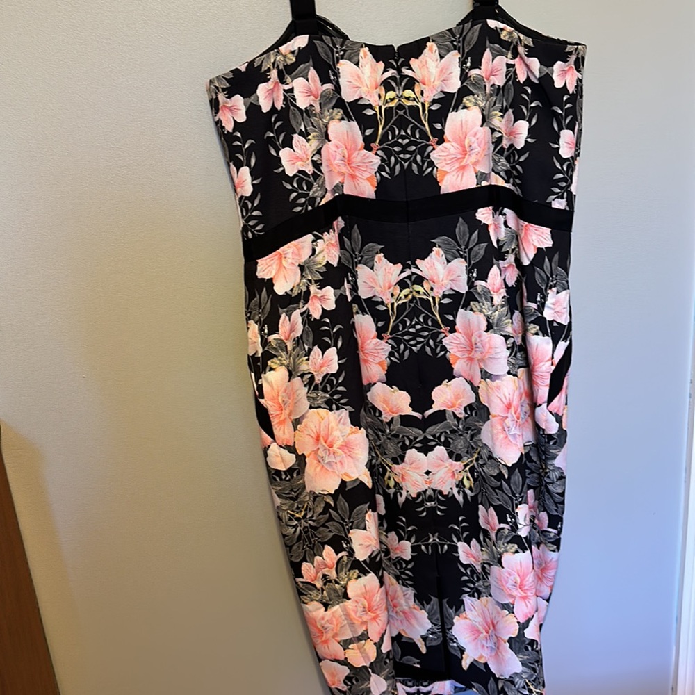 City Chic Dress - Picture 5 of 8